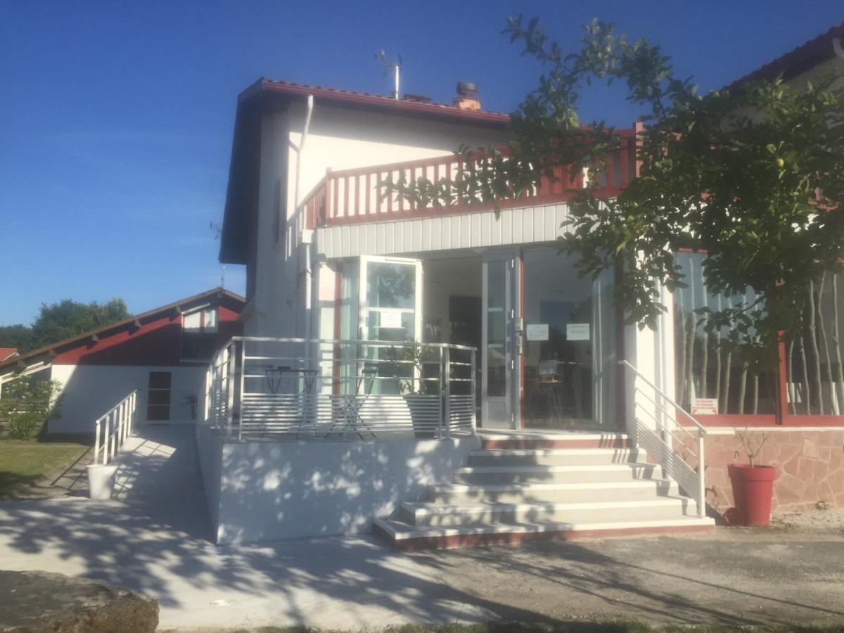 Hotel Saint Hubert Biscarrosse Exterior photo