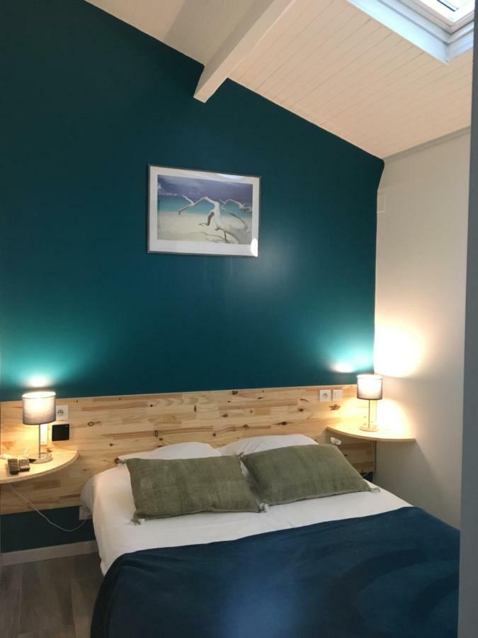 Hotel Saint Hubert Biscarrosse Exterior photo